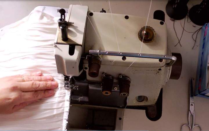 Création de robe de mariée su mesure Moisenay